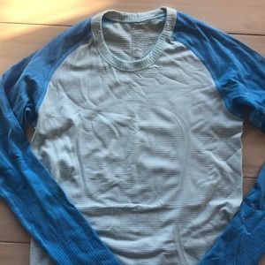 Worn twice lululemon long sleeve top